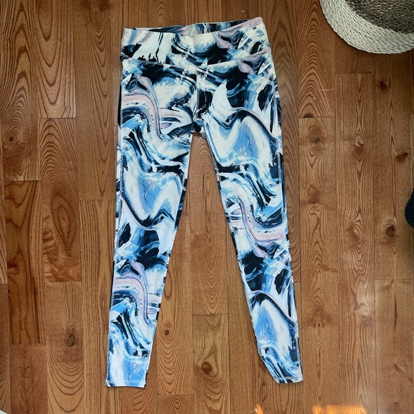 Fabletics MidRise Power Leggings - Picture 1 of 3